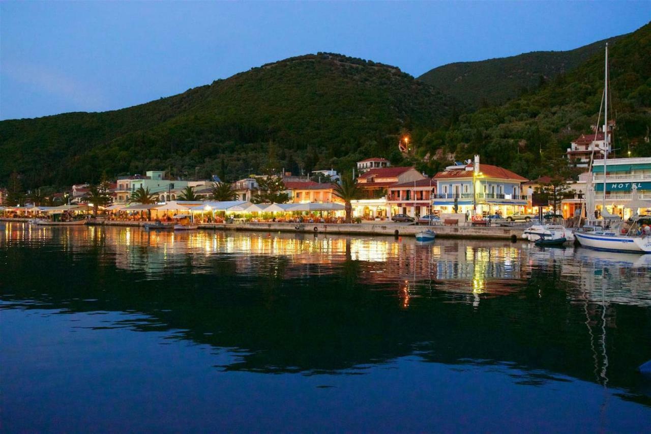 House Of Hats - Next To The Coast - Karavomylos Extérieur photo