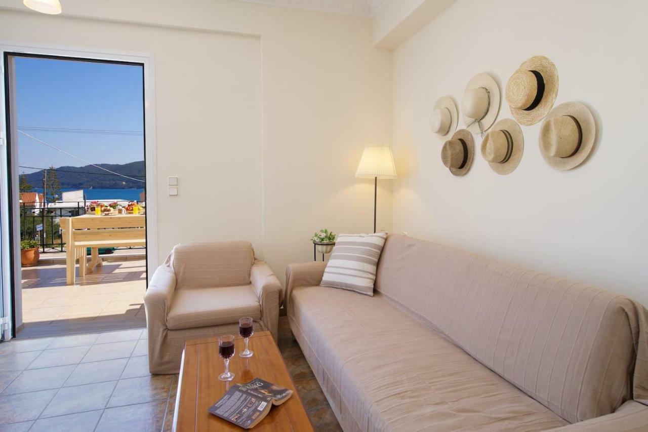 House Of Hats - Next To The Coast - Karavomylos Extérieur photo